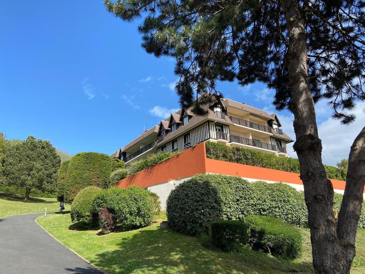 A 10 Minutes A Pieds De La Plage, Residence La Corniche Du Mont Canisy - Traveller Award 2023 Блонвиль-сюр-Мер Экстерьер фото